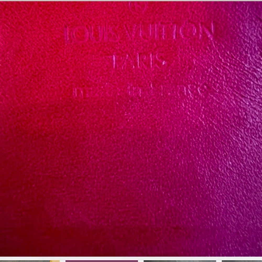 ✨ Louis Vuitton Vernis Sarah Wallet – Red Patent Leather ✨ - Picture 5 of 13